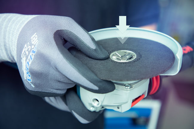 Aleti makat üzerine yerleştirin